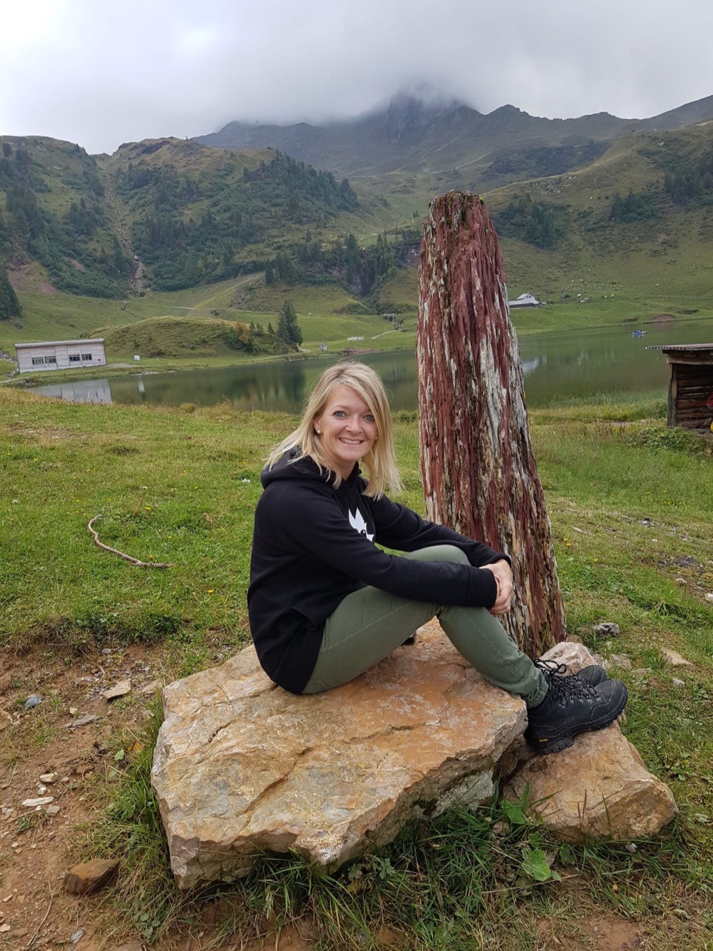 Natascha Messmer in den Bergen